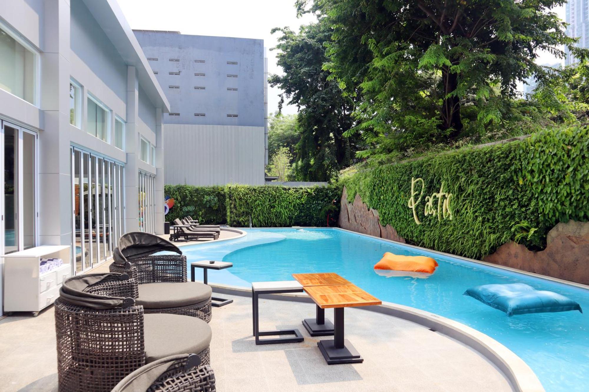 Oakwood Suites Kuningan Yakarta Exterior foto