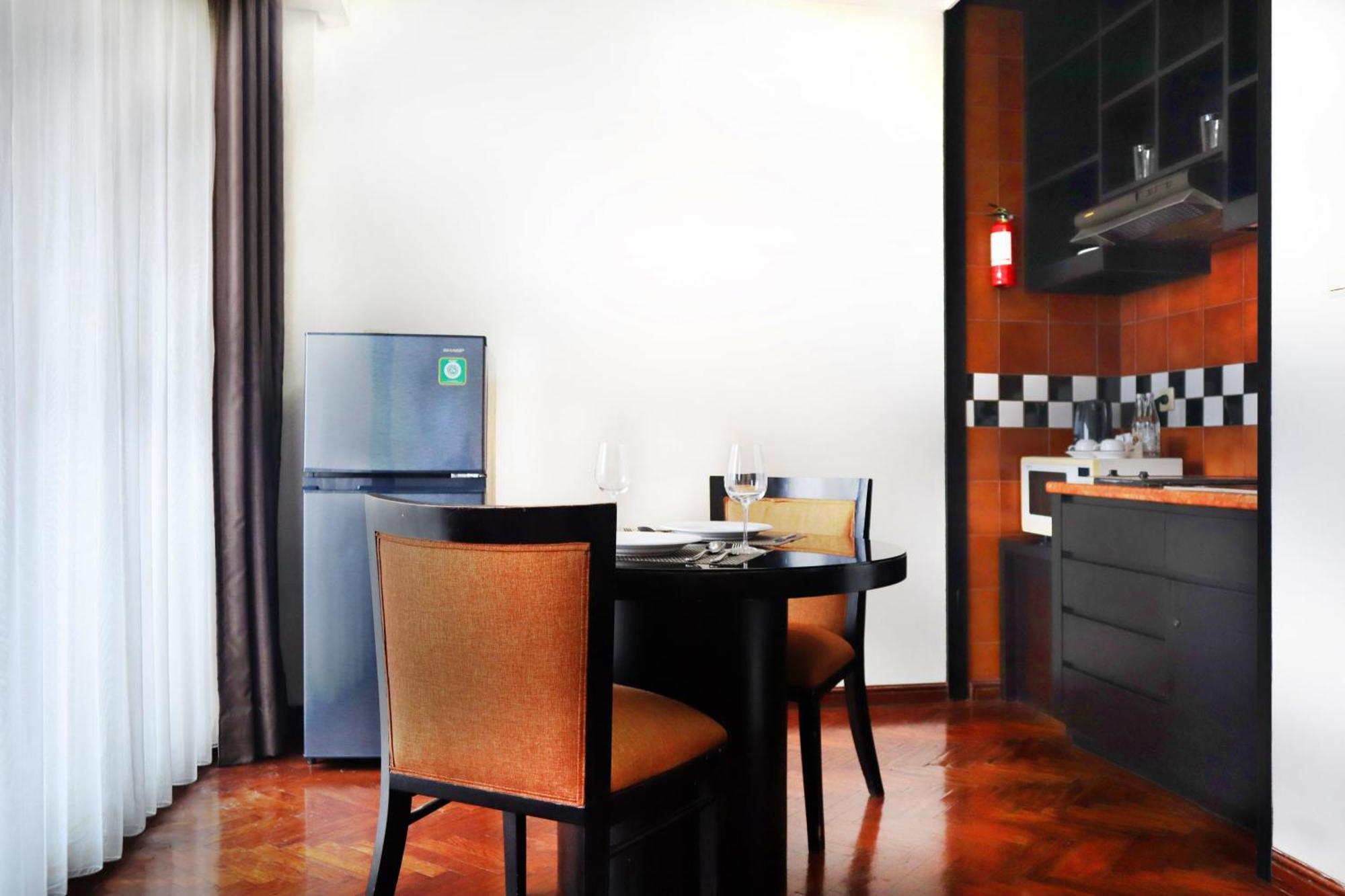Oakwood Suites Kuningan Yakarta Exterior foto